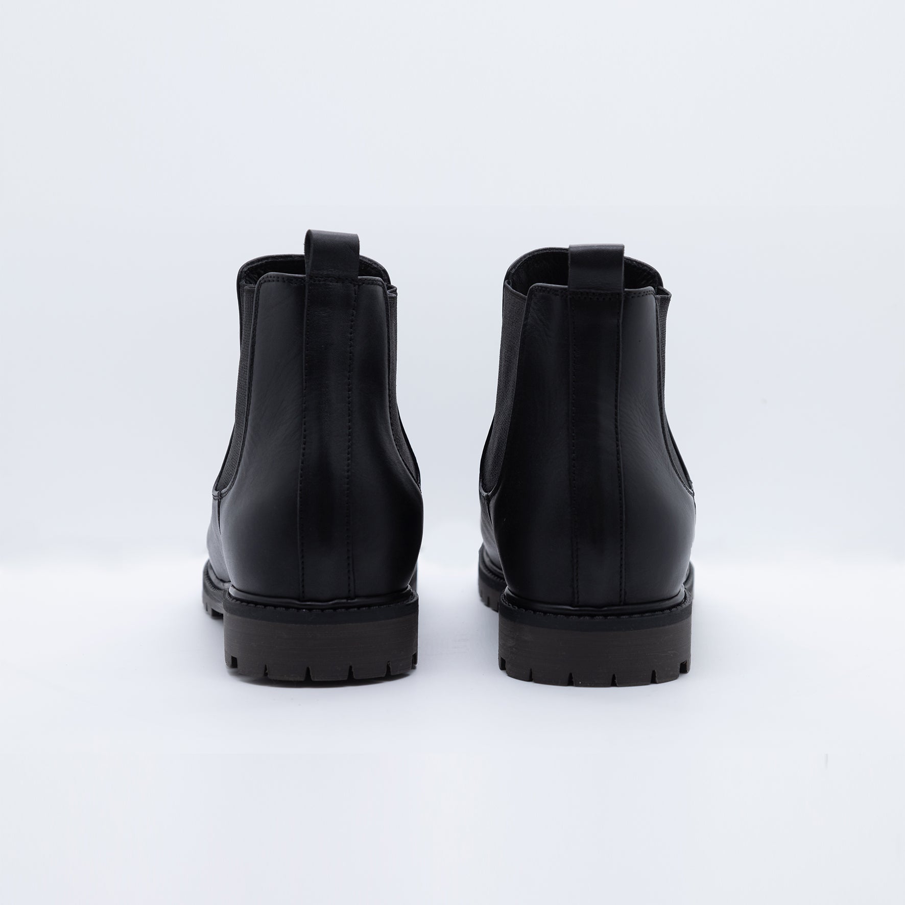 Chelsea Negro en cuero liso +7CM